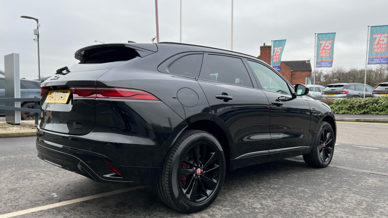 Jaguar F-Pace 2.0 D200 R-Dynamic Black 5dr Auto AWD Diesel Estate